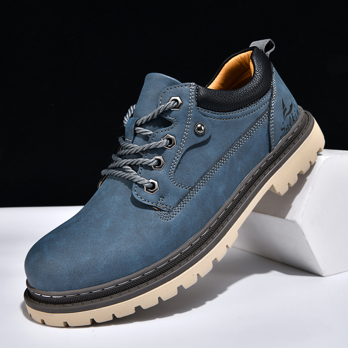 British-style Work Boots For Trendy Men - Image 4